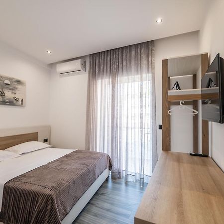 Eden Suites&Apartments Sarandë Exterior foto