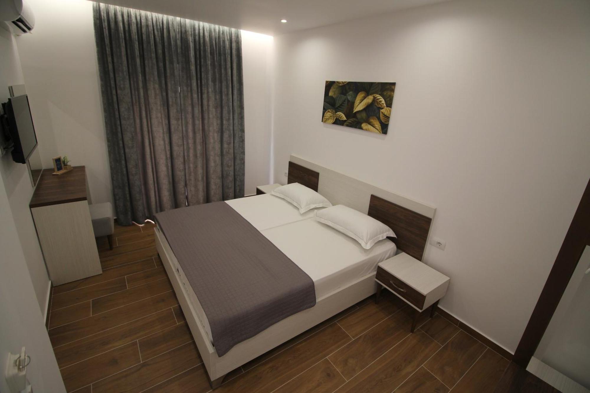 Eden Suites&Apartments Sarandë Exterior foto
